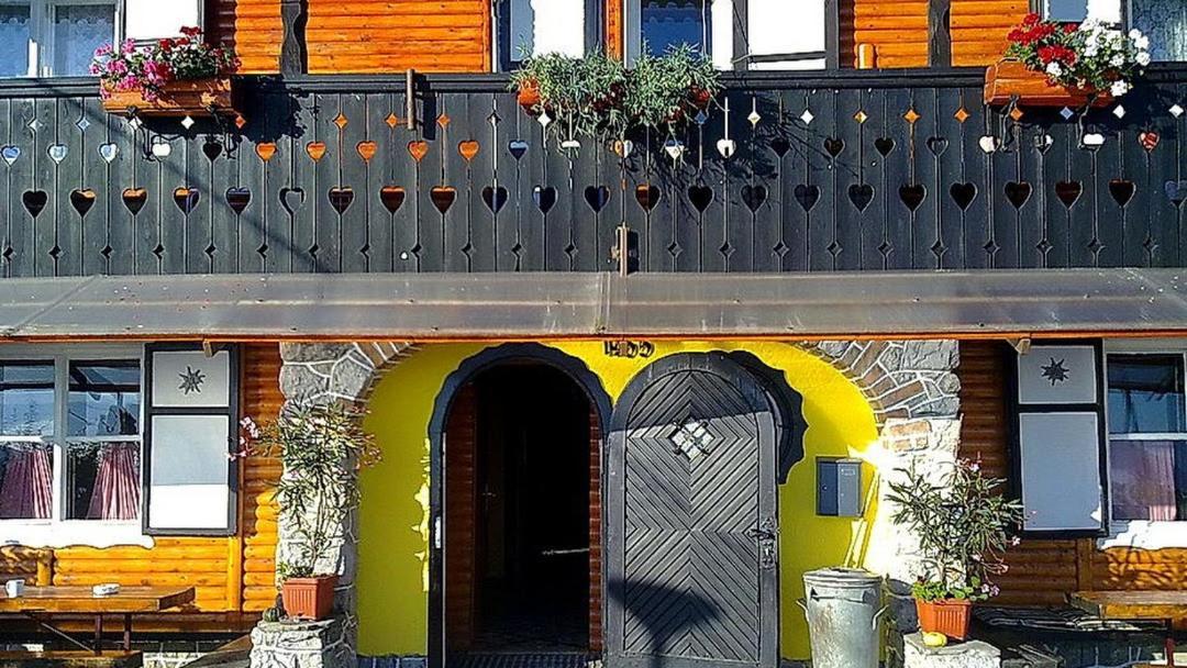Kotlje Smucarska Koca Bed & Breakfast エクステリア 写真